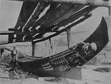 B&W picture of a canoe
