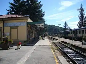 Piazza al Serchio station building