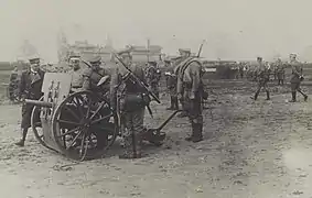 Seebataillon troops with a 6 cm S-Bts K L/21.