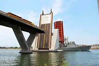 Albatros Bridge, Lázaro Cárdenas