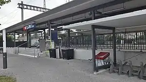 Canopy-covered platforms