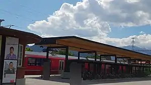 Canopy-covered platform