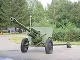 Mid 20th century field artillery piece