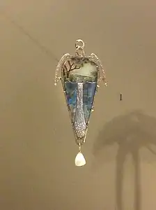 Cascade pendant designed by Alfons Mucha for Fouquet jewelers (1900, Petit Palais Museum, Paris)