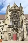 Flamboyant rose window and façade, south transept Sens Cathedral (late 15th–early 16th century)