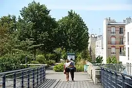 One of the Coulée verte's pedestrian bridges