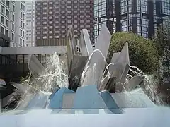 Fountain Cristaux, Paris