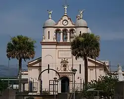 Catholic church in downtown Curridabat