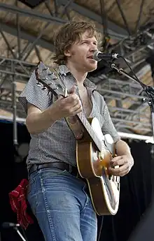 Paisley performing at the 2011 Hillside Festival