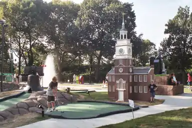 Philly Mini Golf (2006), Franklin Square, Philadelphia, Pennsylvania