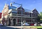 Fremantle Post Office. Completed 1907; architect, Hilson Beasley. Alternating bands of red brick and pale stucco dominate the facade.