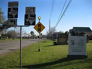 View south on FM 359 toward signal at FM 1093