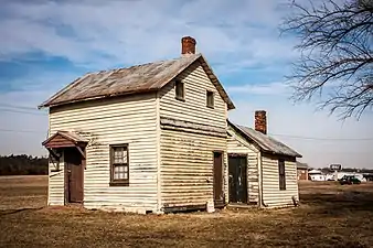 Wood frame dwelling at corner of Gaskins Ln. and Catlett Rd.