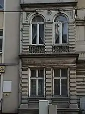 Window decoration details