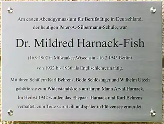 Commemorative plaque at the Peter A. Silbermann School/Friedrich Ebert Secondary School in Berlin-Wilmersdorf