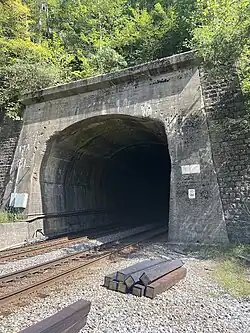 Glen Alum railroad tunnel