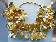 Late 4th-century BC Hellenistic gold oak wreath, including gold cicadas and a bee (British Museum)