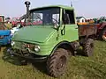 Unimog 421 with closed cab and snorkel