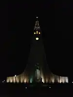 Hallgrímskirkja at night