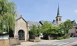 Kehlen chapel and church