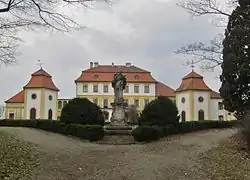 Kravsko Castle