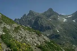 The Krottenspitze (l) and Öfnerspitze (r) from the east flank of the Kratzer