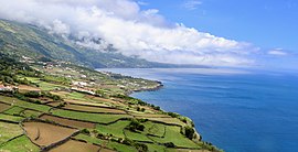 From the border with Lajes do Pico, the vista of the parish of Ribeiras towards Piedade