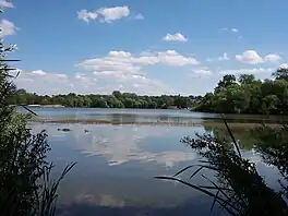 Picture of a reservoir in Hertfordshire, England