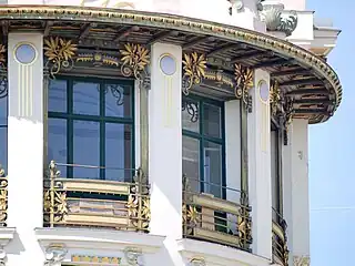 Roof and window detail, Linke Winzeile 38