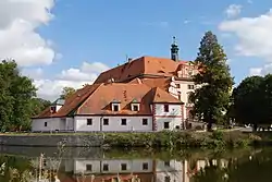 Castle Lnáře