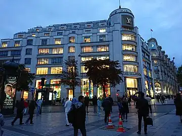 An aesthetic of artificial lighting – Maison de France (now showroom for Louis Vuitton), Avenue des Champs-Élysées no. 101 in Paris, by Louis-Hippolyte Boileau and Charles-Henri Besnard (1931)