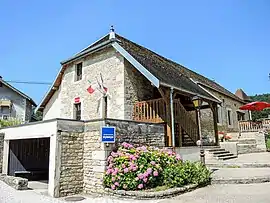 The town hall in Épeugney