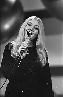 Mary_Hopkin,_Bestanddeelnr_923-3712.jpg