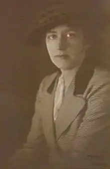 Minnie Louise Moore (1882-1957), self-portrait