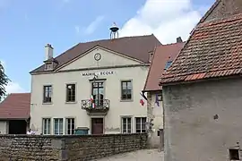 The town hall in Mont-Saint-Vincent