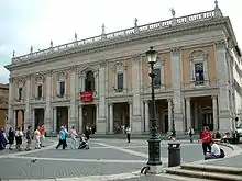 A vasiform balustrade crowns Michelangelo's Palazzo dei Conservatori on the Campidoglio (Rome)