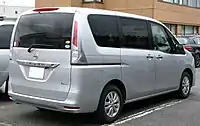 Nissan Serena C26 pre-facelift rear