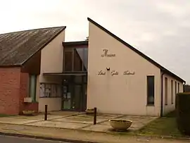 The town hall in Nesploy