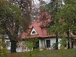 Former manor house in Nieprześnia