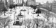 Rare snowfall on Buenos Aires, at the Plaza de Mayo, 1918.