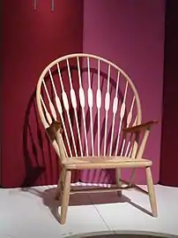 An early Peacock chair from 1947 at the Designmuseum Danmark.