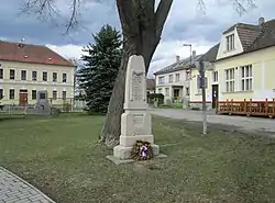 Memorial to fallen