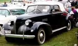 1939 Pontiac Deluxe Convertible Coupe