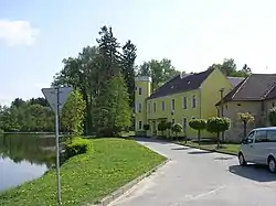 Popelín Castle, today a primary school