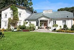 Old manor house in Pszczela Wola