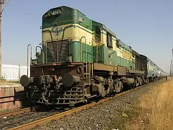 The diesel locomotive WDM-3A with Hussainsagar Express