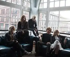 R5 in 2015. Left to right: Ross Lynch, Rocky Lynch, Riker Lynch, Ellington Ratliff and Rydel Lynch.