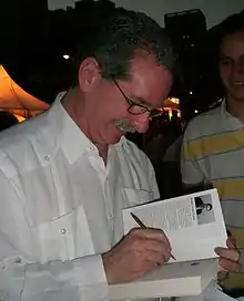 Rafael Arráiz Lucca at the Chacao's book fair, April, 2009