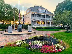 Veterans Memorial Park with Taverne of Richfield behind it.