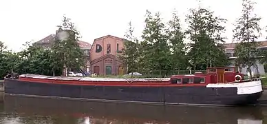 Riverboat used for bulk cargo transport